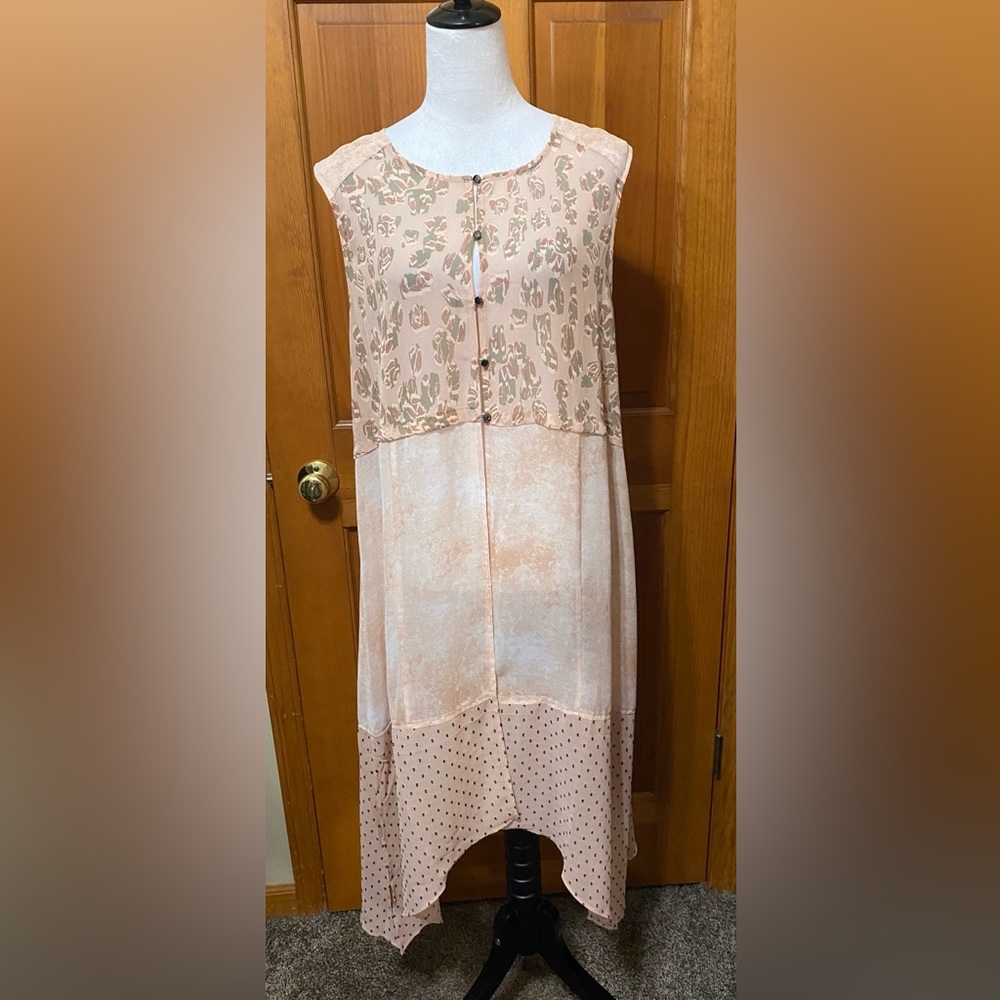 NWOT LOGO By  Lori Goldstein Sleeveless Floral High-Low Tunic - Picture 5 of 5